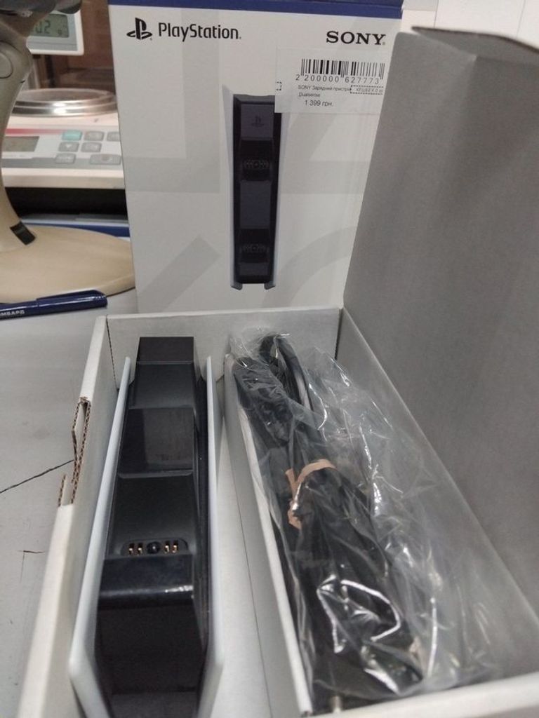 Дешиво Sony dualsense charging station cfi-zds1 с ломбарда