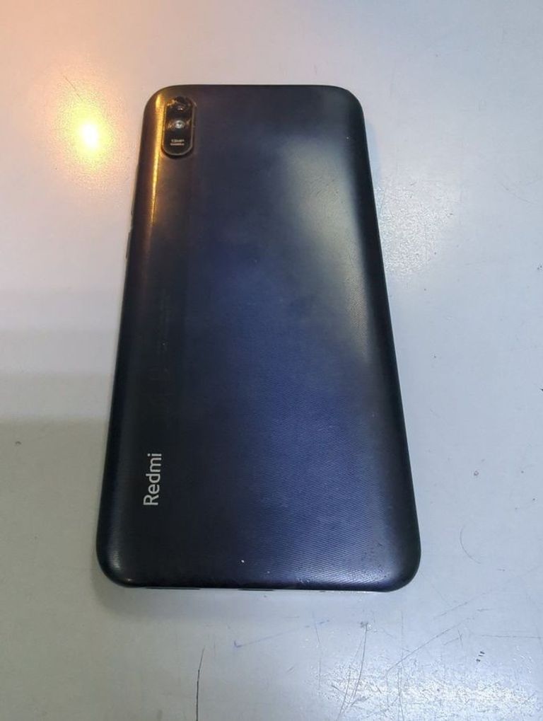 Дешево Xiaomi redmi 9a 2/32gb з ломбарду