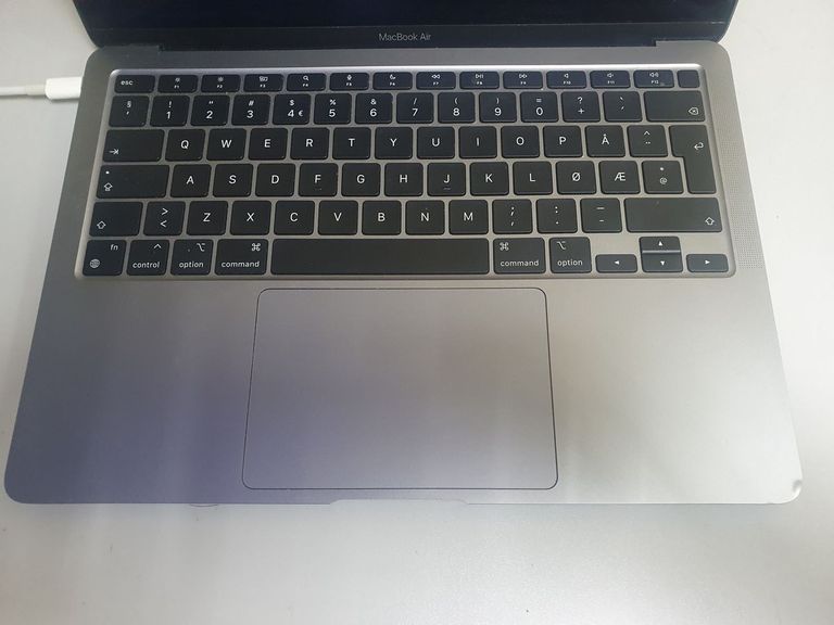 Распродажа Apple MacBook Air 13'' Late 2020, продавец Техноскарб