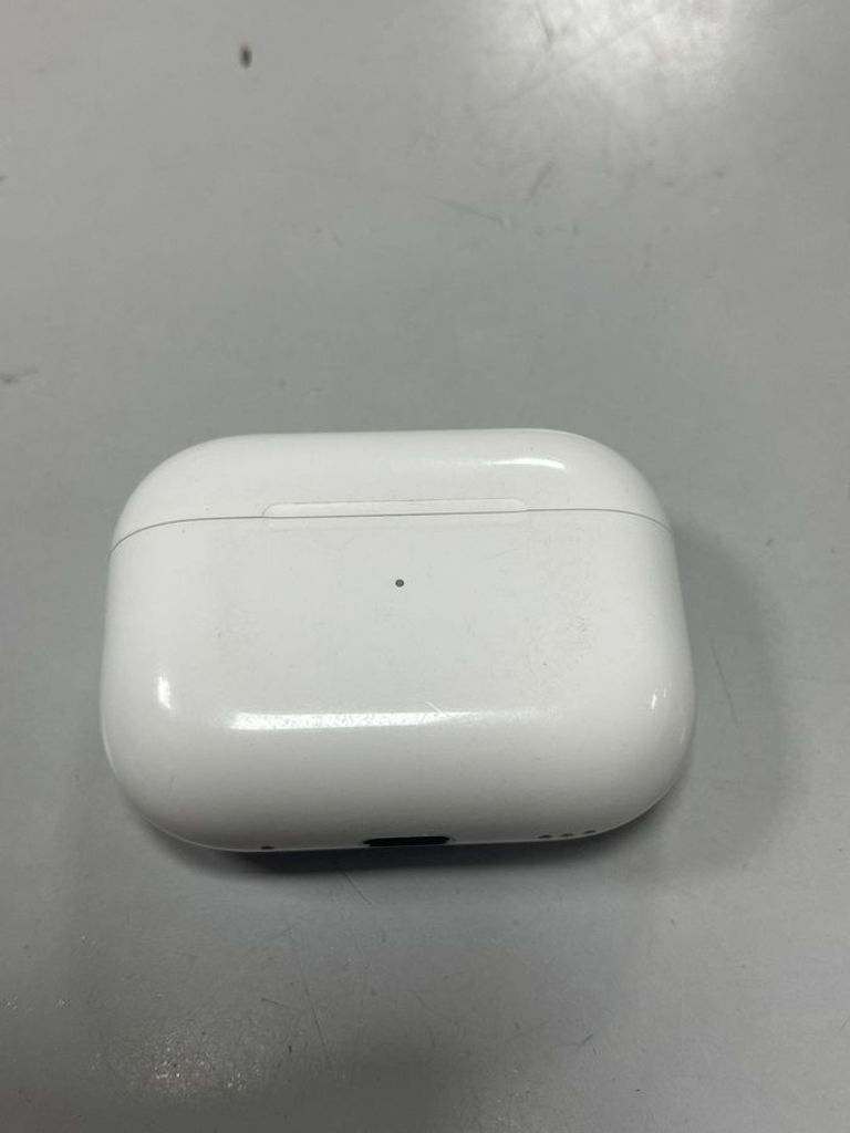 Оголошення Apple airpods pro 2nd generation with magsafe charging case usb-c Б/У