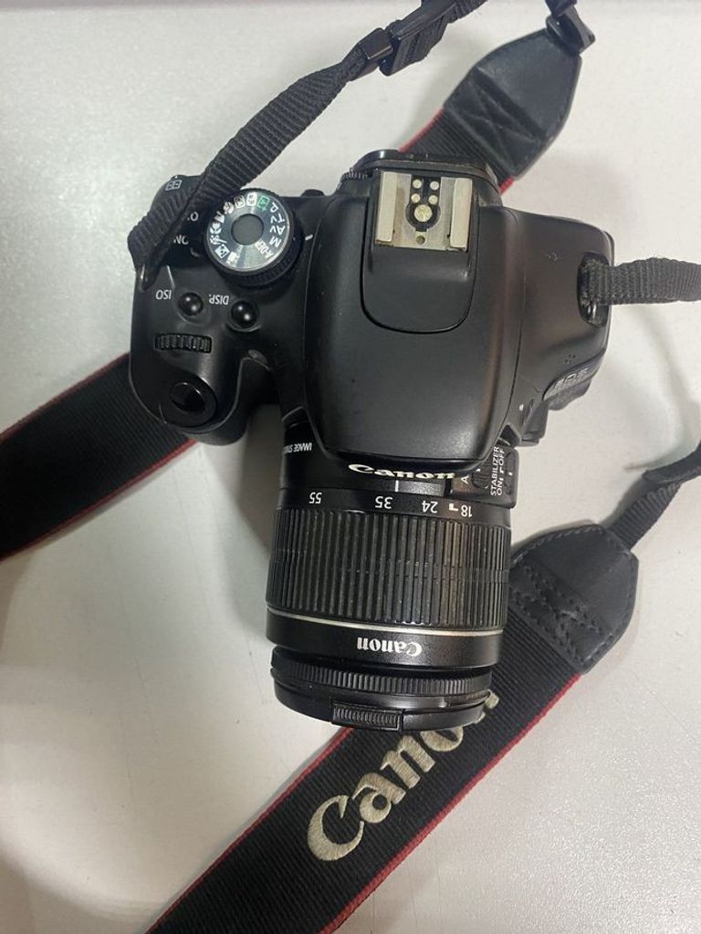 Купити Canon eos 600d + ef-s 18-55mm 1:3.5-5.6 is ii Б/У