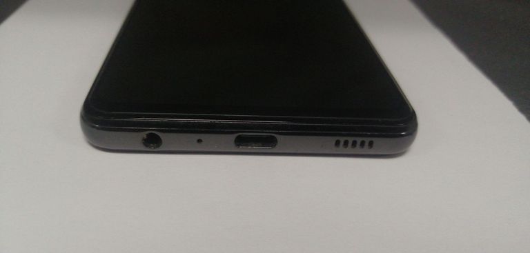 Дешево Samsung Galaxy A32 4/64GB Black (SM-A325FZKD) з ломбарду