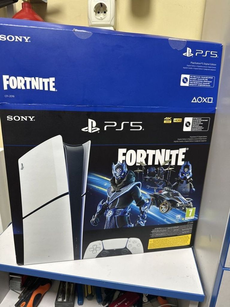 Дешиво Sony PlayStation 5 Slim Digital Edition 1TB с ломбарда