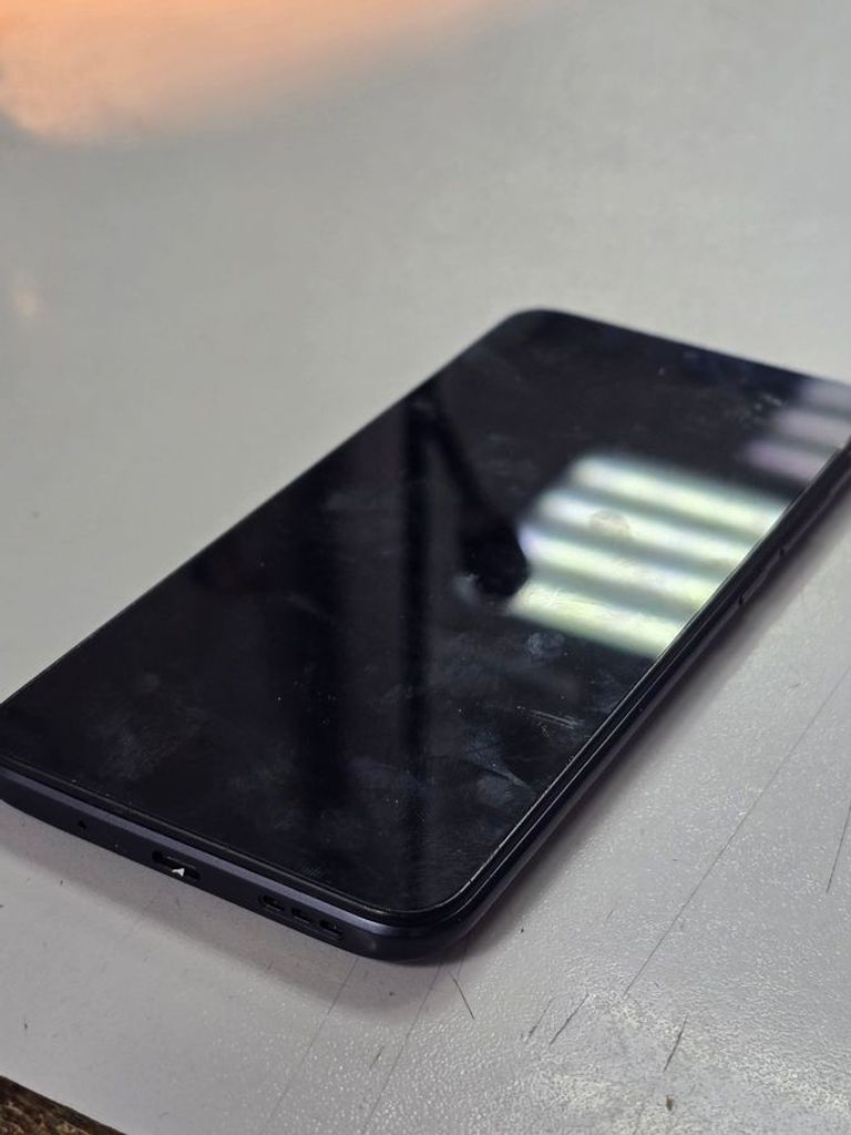 Розпродаж Xiaomi redmi 9a 2/32gb, продавець Техноскарб