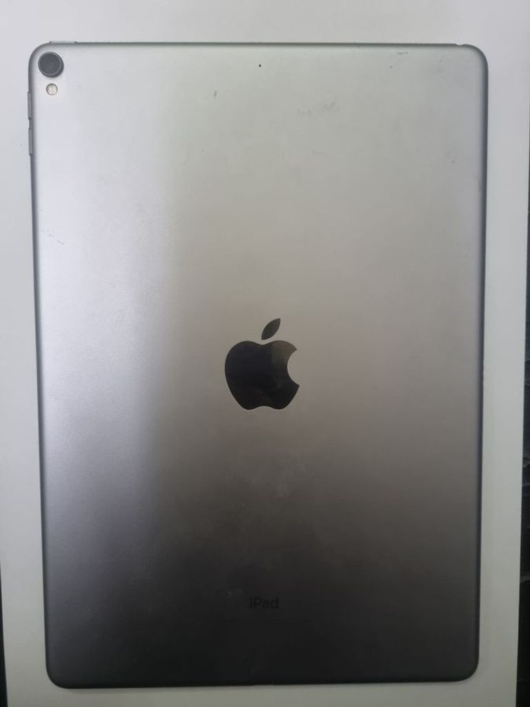 Дешево Apple ipad pro 10.5 256gb a1701 з ломбарду