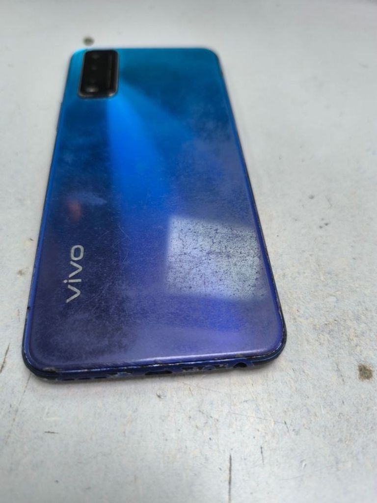 Дешиво Vivo y20 v2027 4/64gb с ломбарда