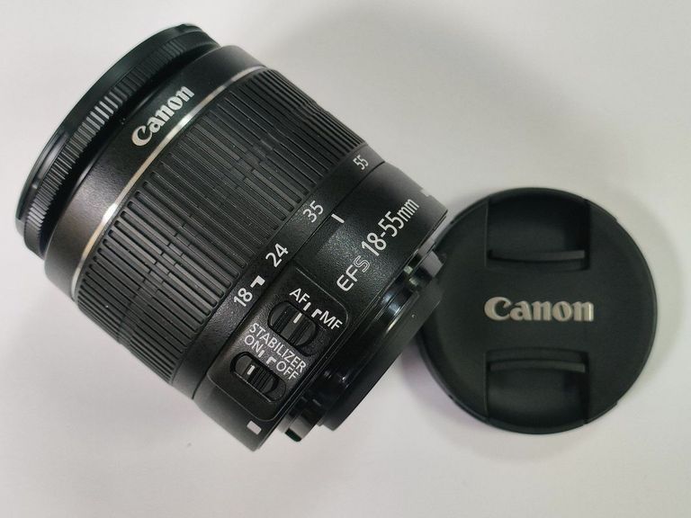 Розпродаж Canon eos 2000d / ef-s 18-55mm f/3.5-5.6 is ii, продавець Техноскарб