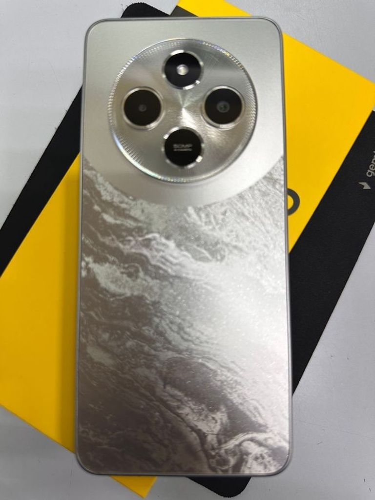 Купити Realme c75 8/256gb Б/У