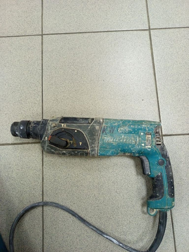 Оголошення Makita HR2470 Б/У
