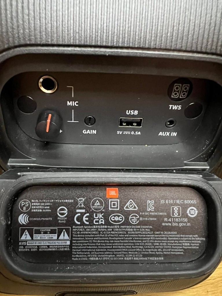 Jbl Partybox Encore Essential (JBLPBENCOREESS) Код:null. Зображення 8