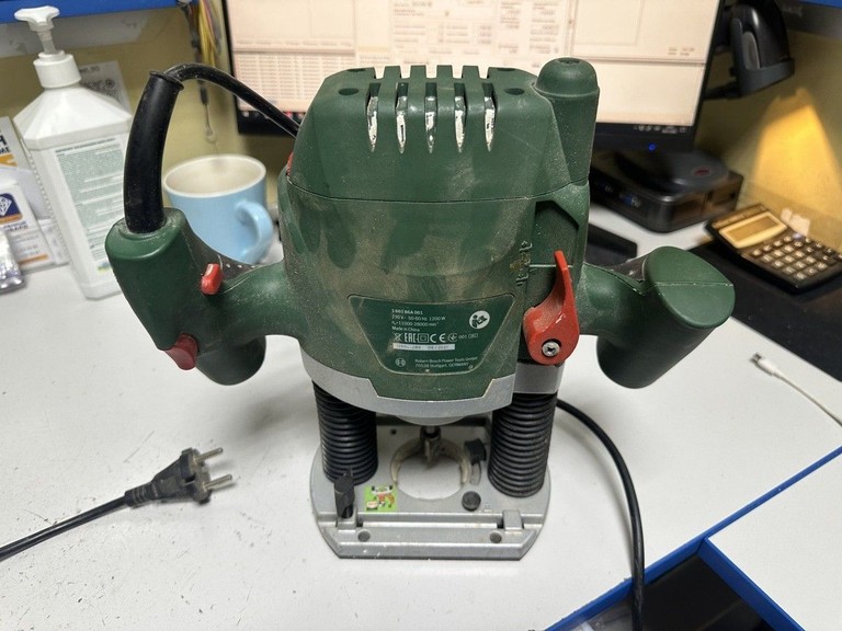 Объявление Bosch pof 1200 ae Б/У