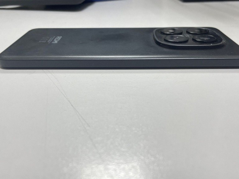 Дешиво Xiaomi Redmi Note 15 Pro 4G 8/256GB Glacier Blue с ломбарда