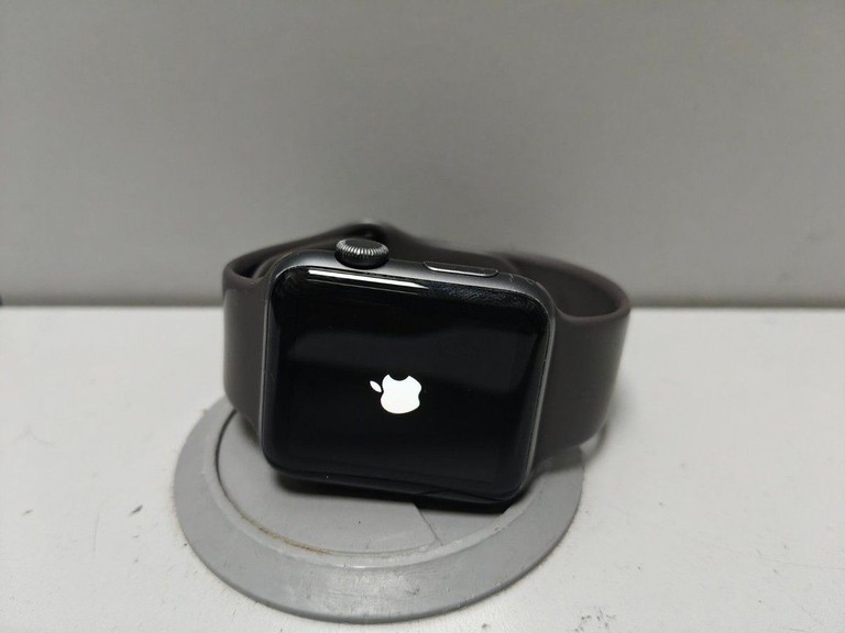 Дешиво Apple watch series 3 gps 42mm aluminium case a1859 с ломбарда