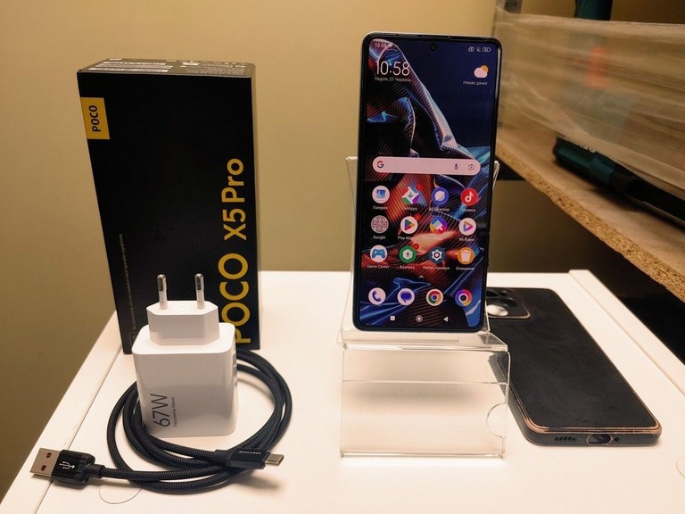 Купити Xiaomi Poco X5 Pro 5G 8/256GB Black Б/У