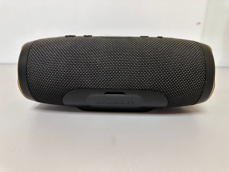 Оголошення Jbl charge 3 Б/У