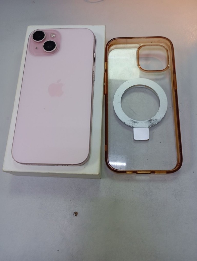 Купить Apple iPhone 15 128GB Green Б/У