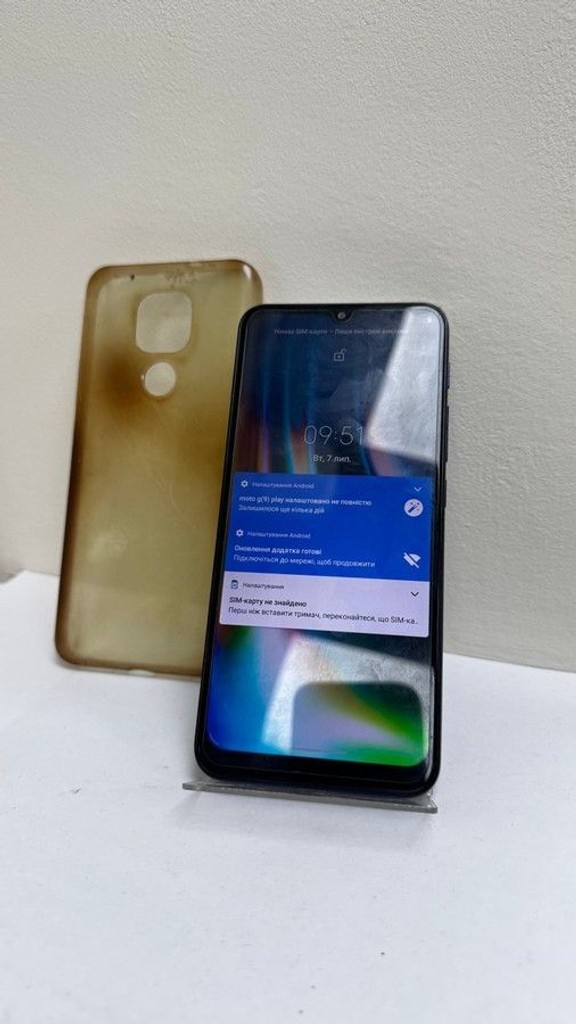 Купити Motorola moto g9 play xt2083-3 4/64gb Б/У
