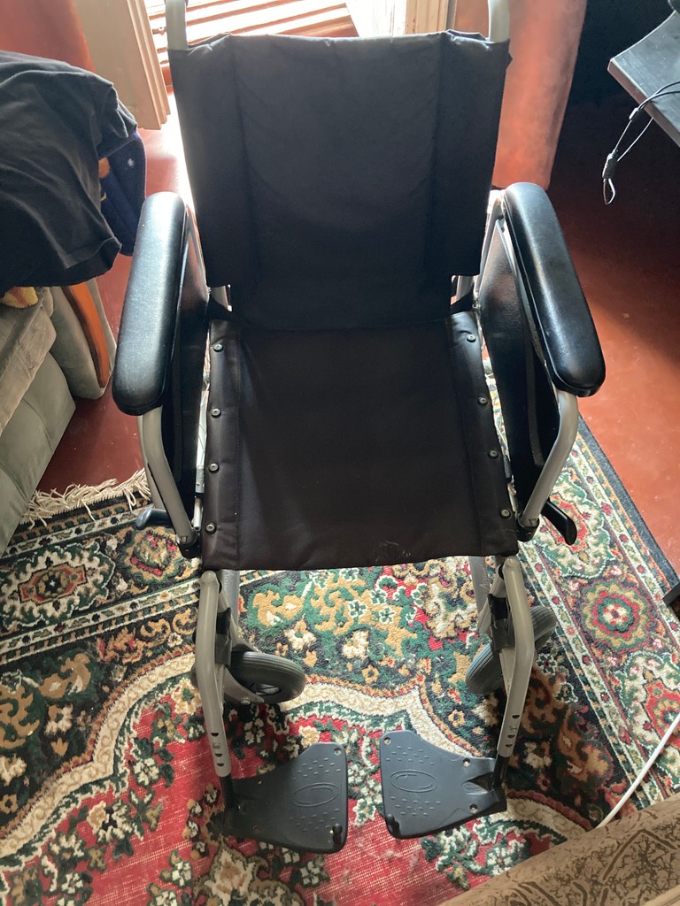 Купити Invacare Б/У