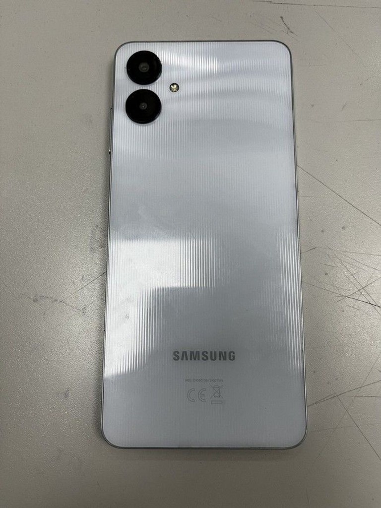 Купити Samsung galaxy a06 4/128gb Б/У
