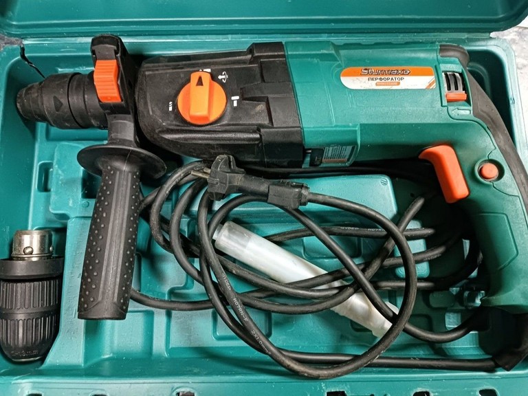 Дешево Sturmax RHM25280D з ломбарду