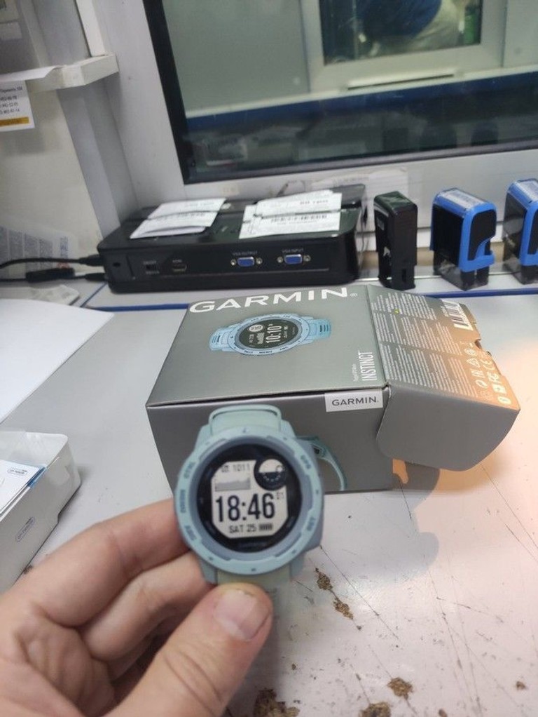 Купити Garmin instinct Б/У