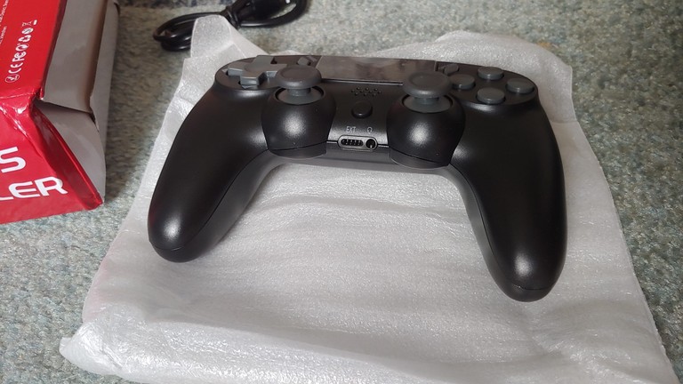 Дешево Джойстик PS4 PS3 DualShock4 ПК Gaminja Bluetooth Gamepad Новый з ломбарду