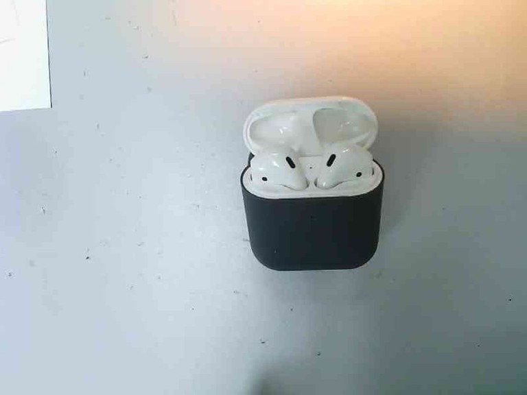 Купить Apple airpods 2nd generation a1602, a2031, a2032 Б/У