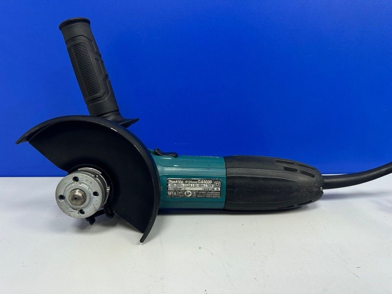 Купити Makita GA5030 Б/У
