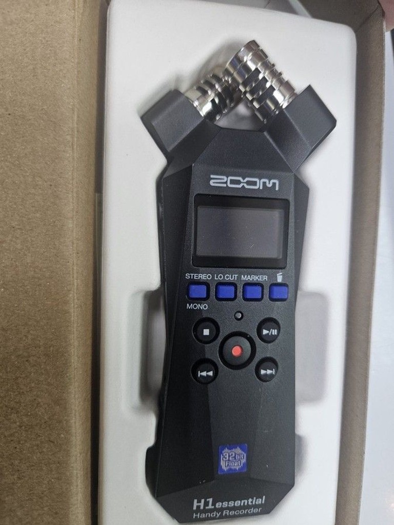 Купити Zoom H1essential Б/У