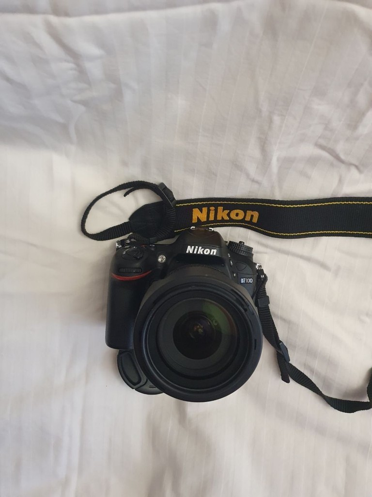 Дешиво Nikon d7100 nikon nikkor af-s 18-105mm f/3.5-5.6g ed vr dx с ломбарда