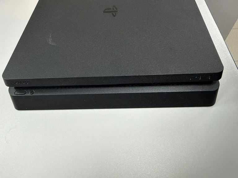 Дешиво  Sony PlayStation 4 Slim 1TB Black с ломбарда
