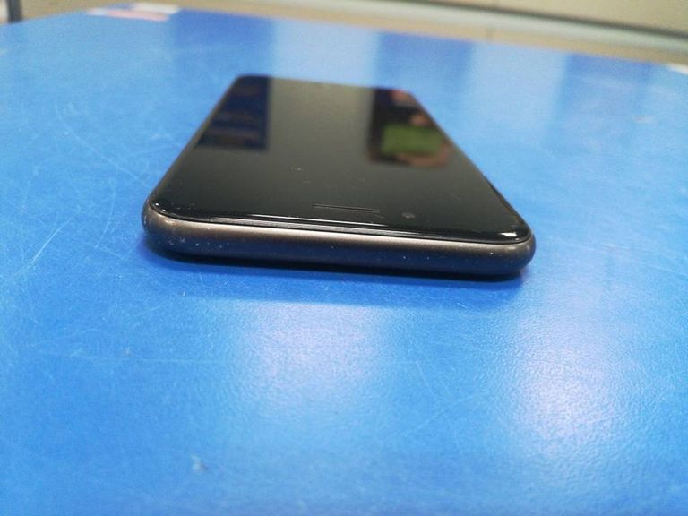 Apple iphone 8 64gb Код:01-19025740. Зображення 6