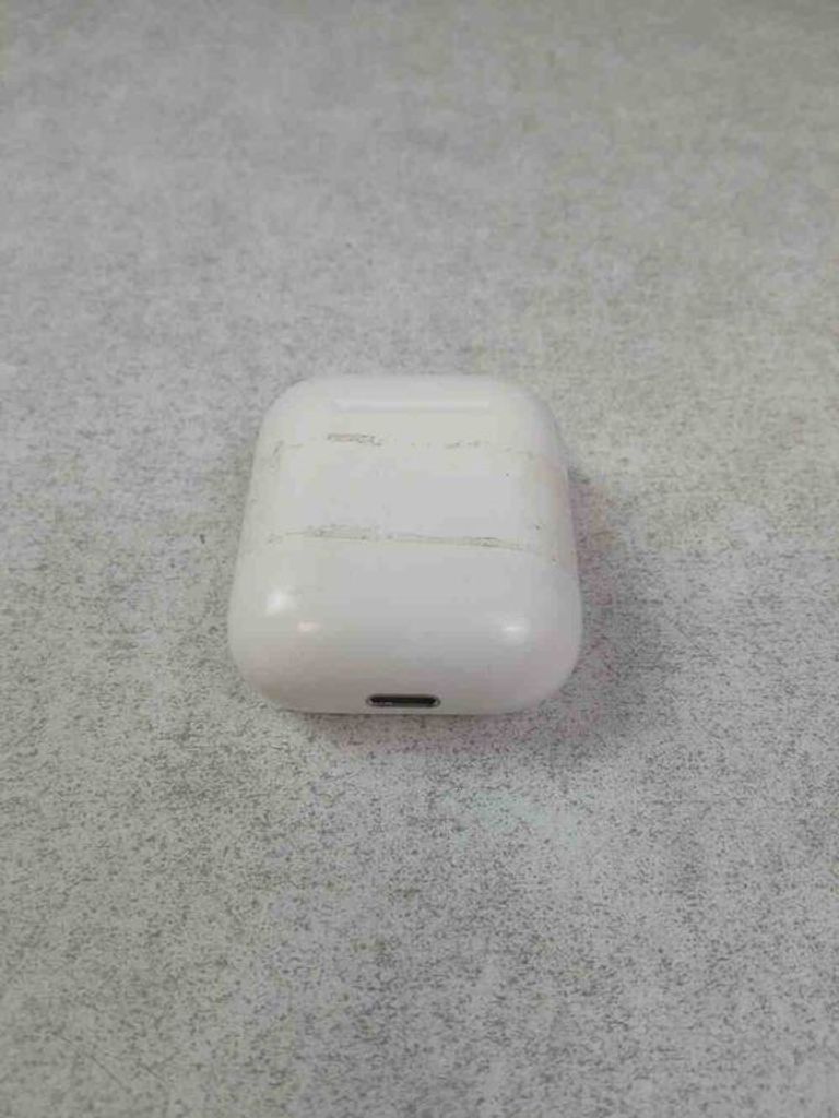 Apple airpods 2 gen a1602.a2032+a2031 2019г. Код:2000003515882. Изображение 5
