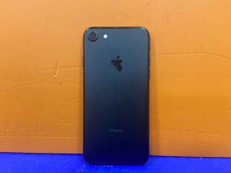 Распродажа Apple iphone 7 32gb, продавец Техноскарб