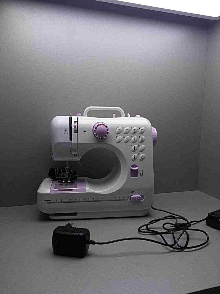 Купити Mini Sewing Machine fhsm-505 Б/У