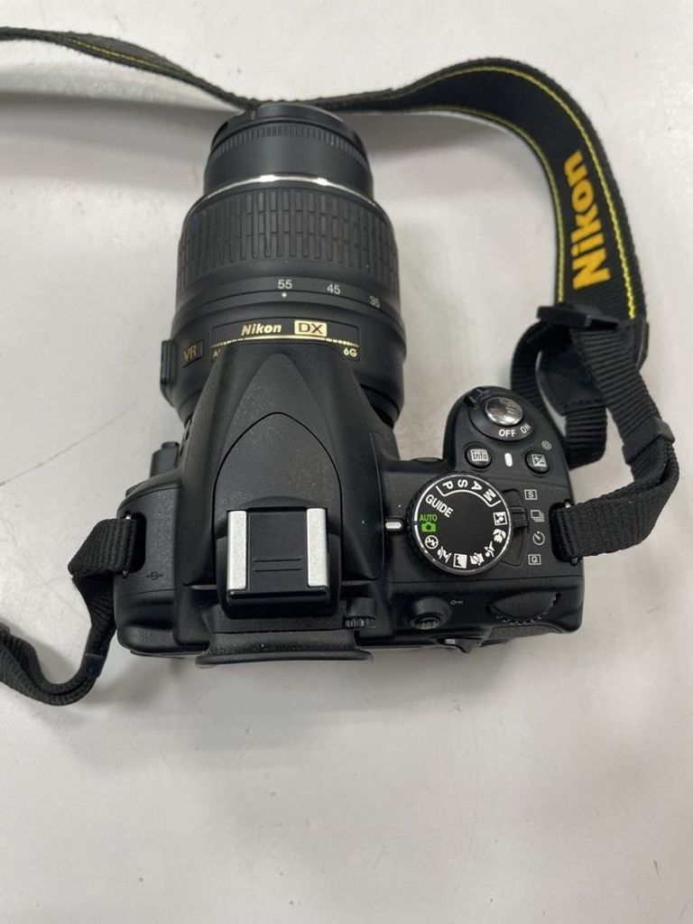Оголошення Nikon d3100 kit / af-s nikkor 18-55mm f:3,5-5,6g vr dx Б/У