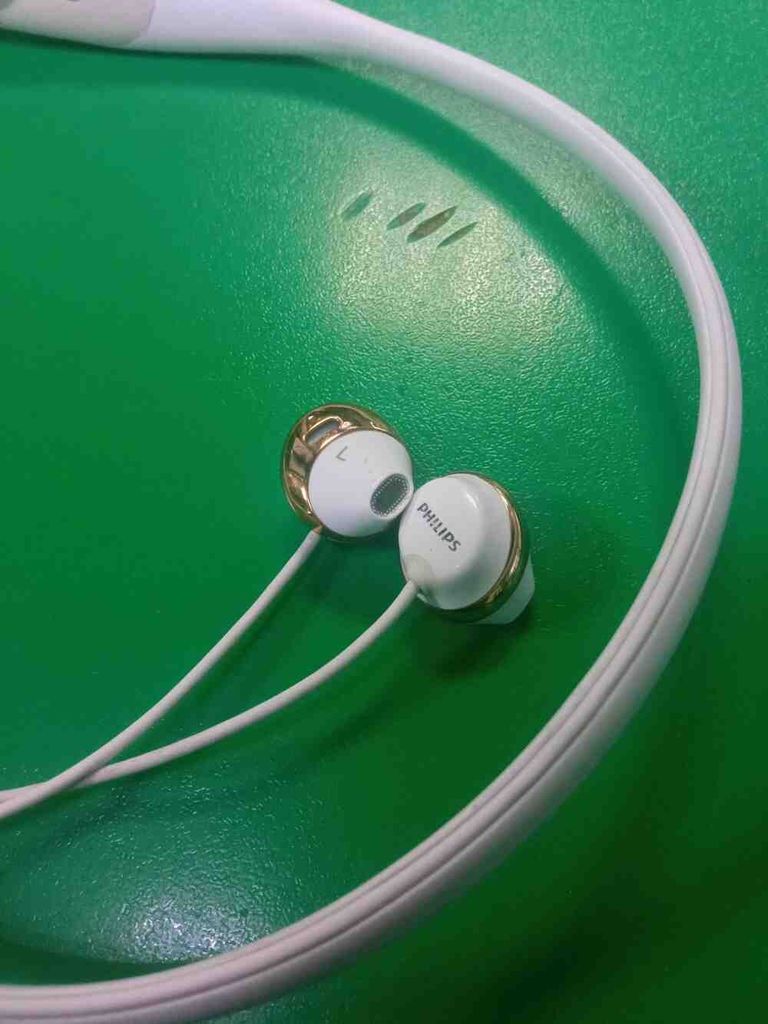 Объявление Philips SHB4205WT/00 Б/У