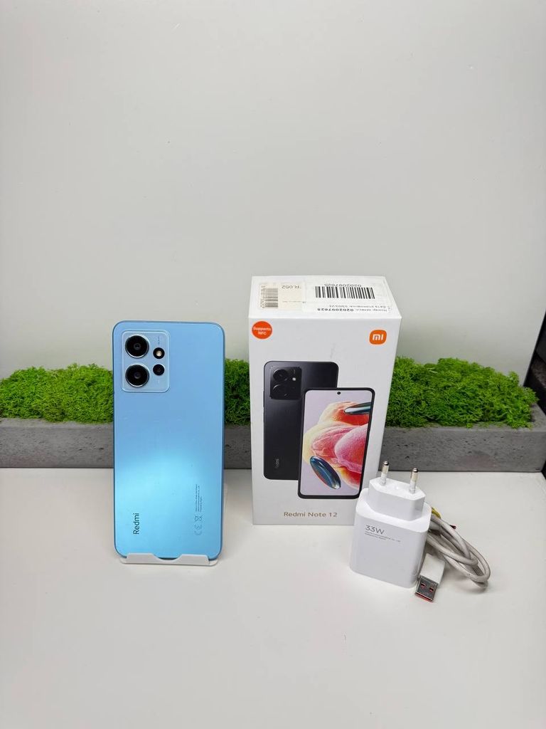 Купити Xiaomi Redmi Note 12 4/128GB Ice Blue Б/У
