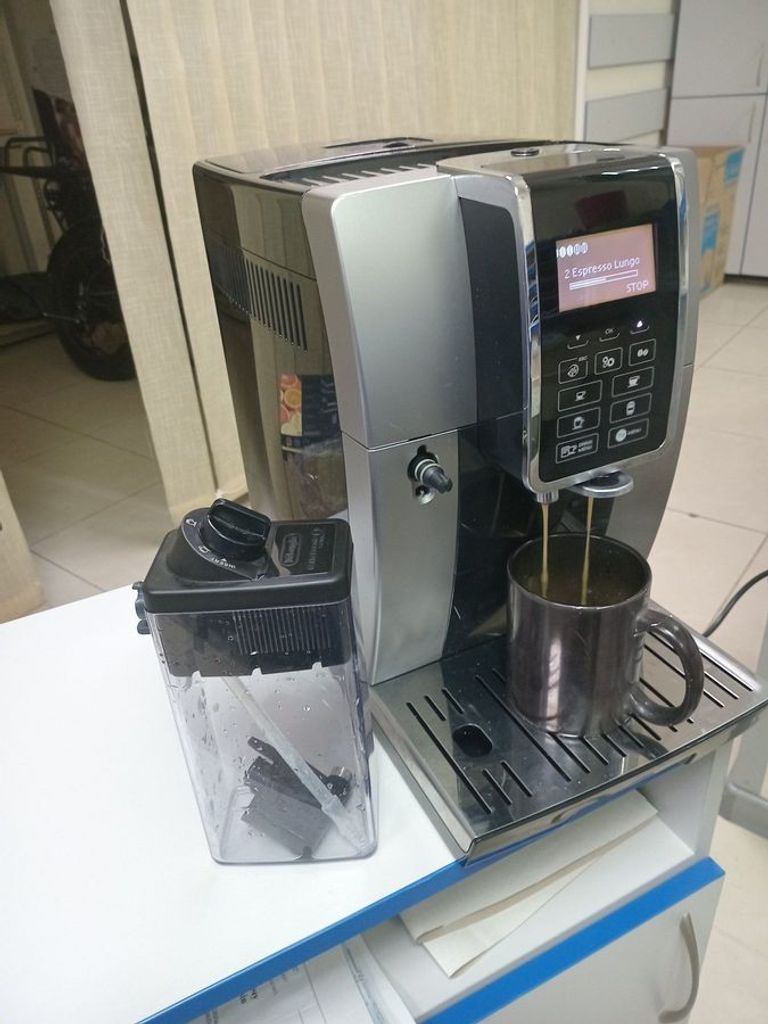 Оголошення Delonghi Dinamica ECAM 354.55.SB Б/У