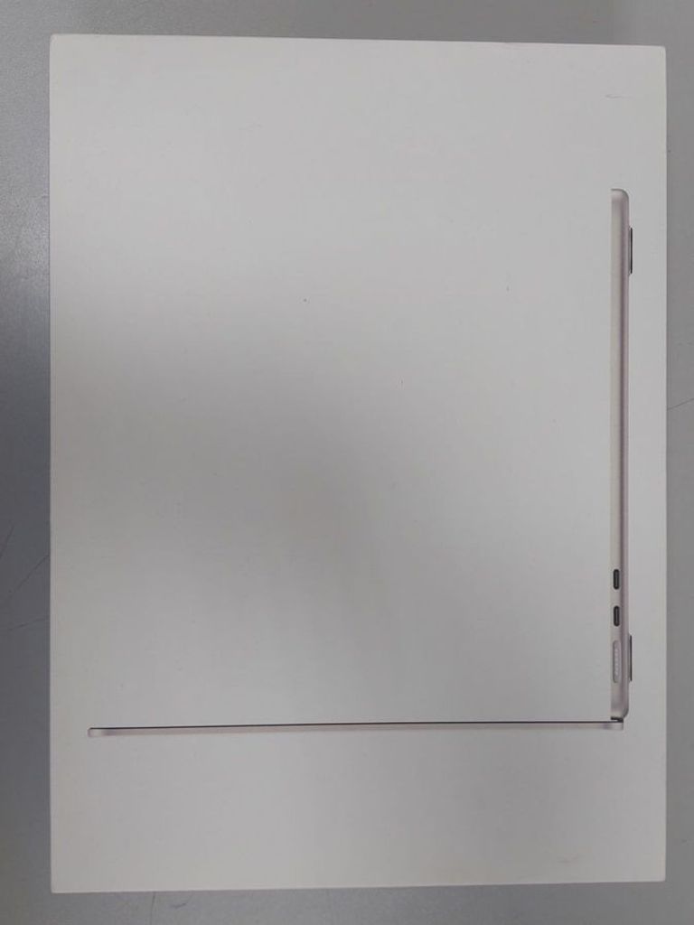 Apple macbook air 13,6" m2 2022 Код:01-200577799. Зображення 13