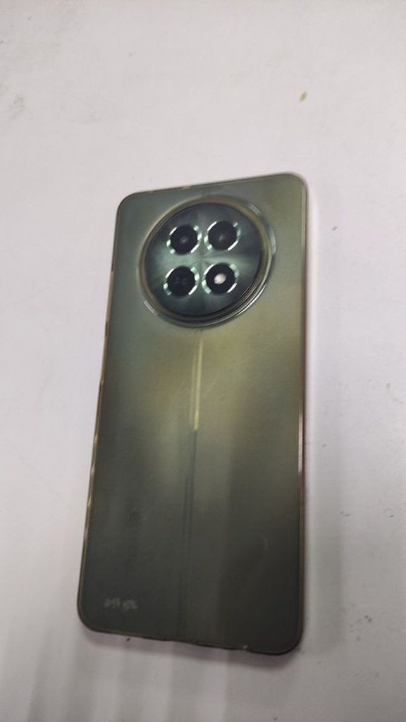 Оголошення Realme 12 5G 8/256GB Woodland Green Б/У