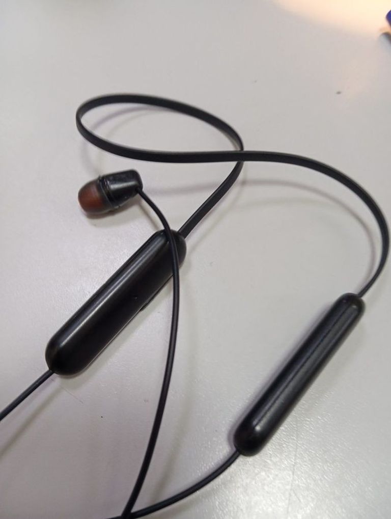 Дешево Sony wi-c200 з ломбарду