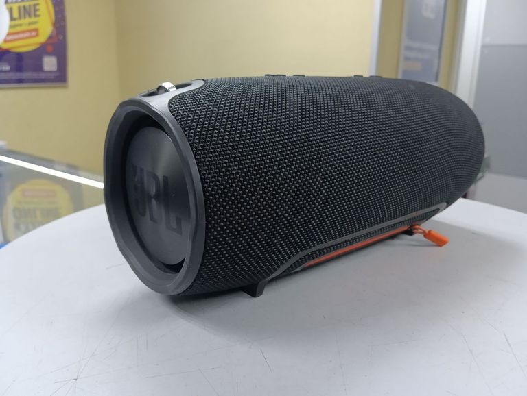 Дешиво Jbl Xtreme Red (XTREMEREDEU) с ломбарда