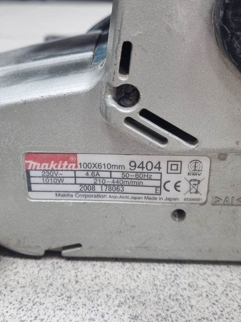Дешево Makita 9404 з ломбарду