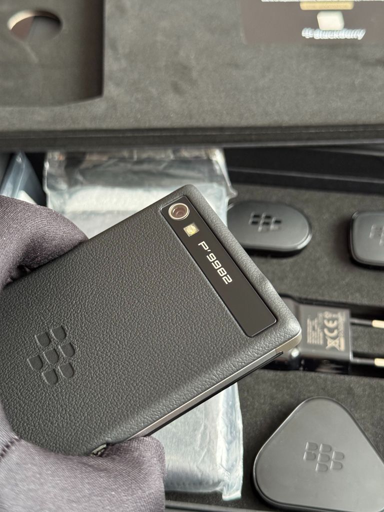 Blackberry Porsche Design P9982 + чехол в подарок! Код:null. Зображення 9