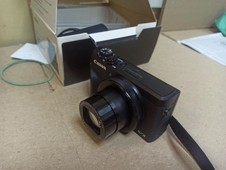 Дешиво Canon powershot g7 x mark iii с ломбарда