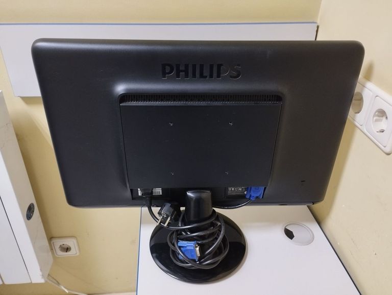 Оголошення Philips 222el2sb Б/У