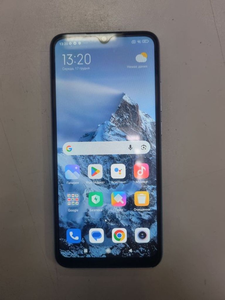 Дешево Xiaomi redmi 9a 2/32gb з ломбарду