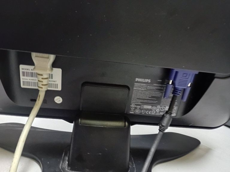 Дешиво Philips 190s8 с ломбарда