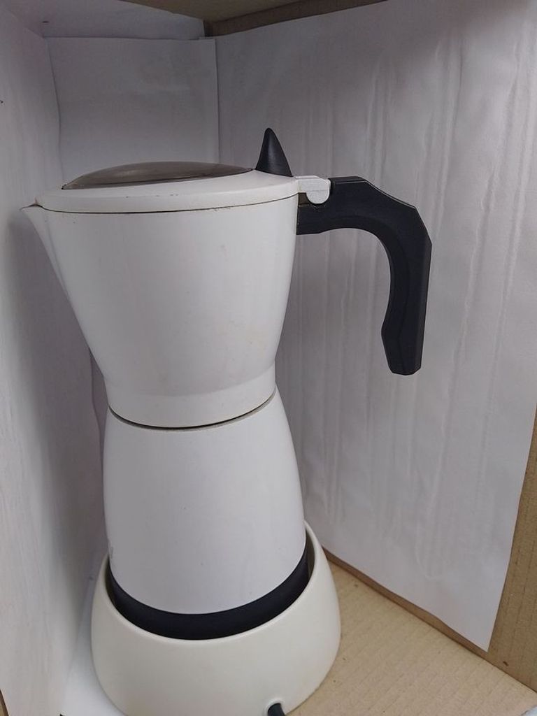 Купити Camry CR 4415 Moka white Б/У